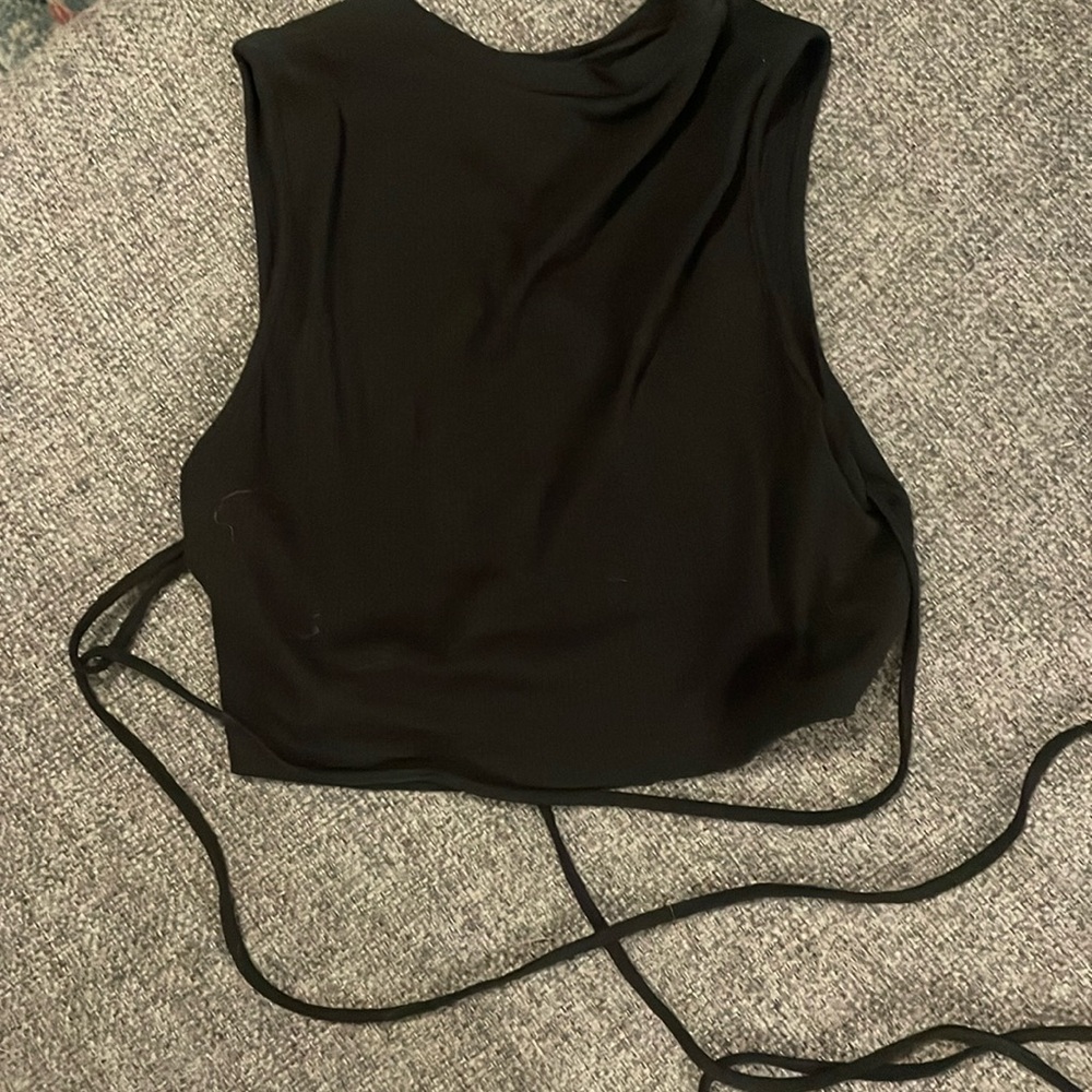 black crop top